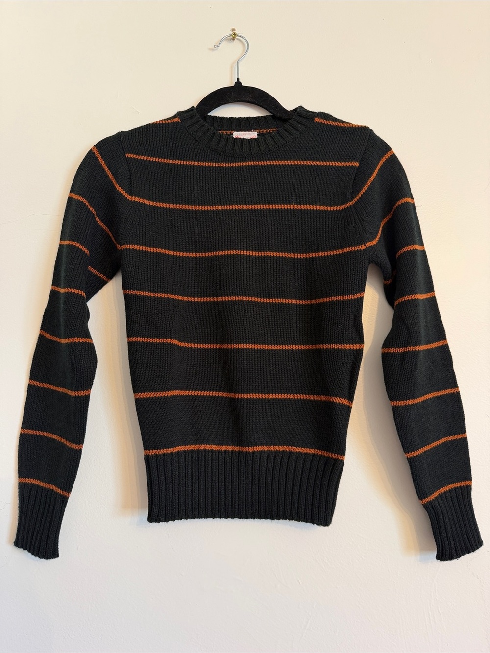 Vintage Hot Connectist Teens Y2K Sweater in Black and Dark Orange 100% Acrylic